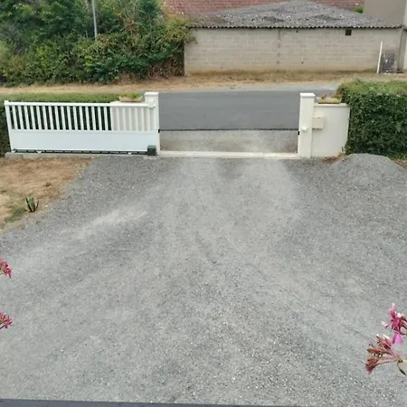 La Trimouillaise Oda ve Kahvaltı La Trimouille