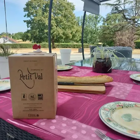 La Trimouillaise Oda ve Kahvaltı La Trimouille